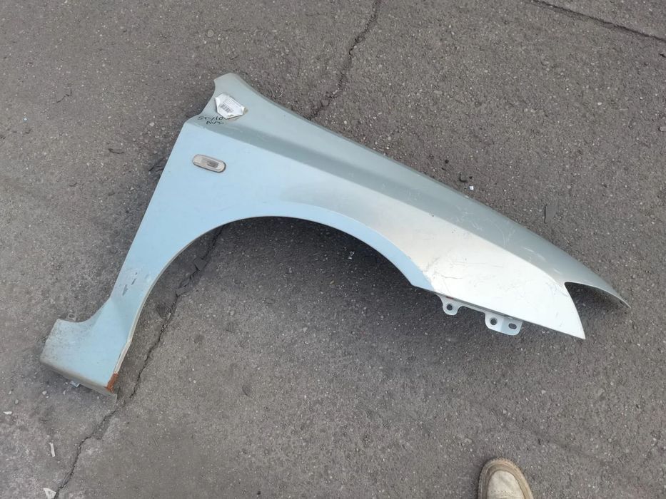 aripa dreapta fata fiat stilo