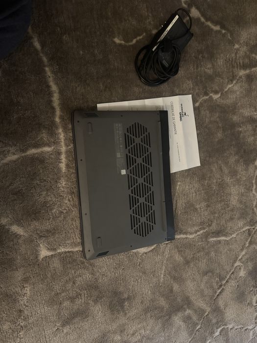 •Laptop Lenovo LOQ | I5 12450H | RTX 2050 | 16GB RAM DDR5 | 512GB SSD