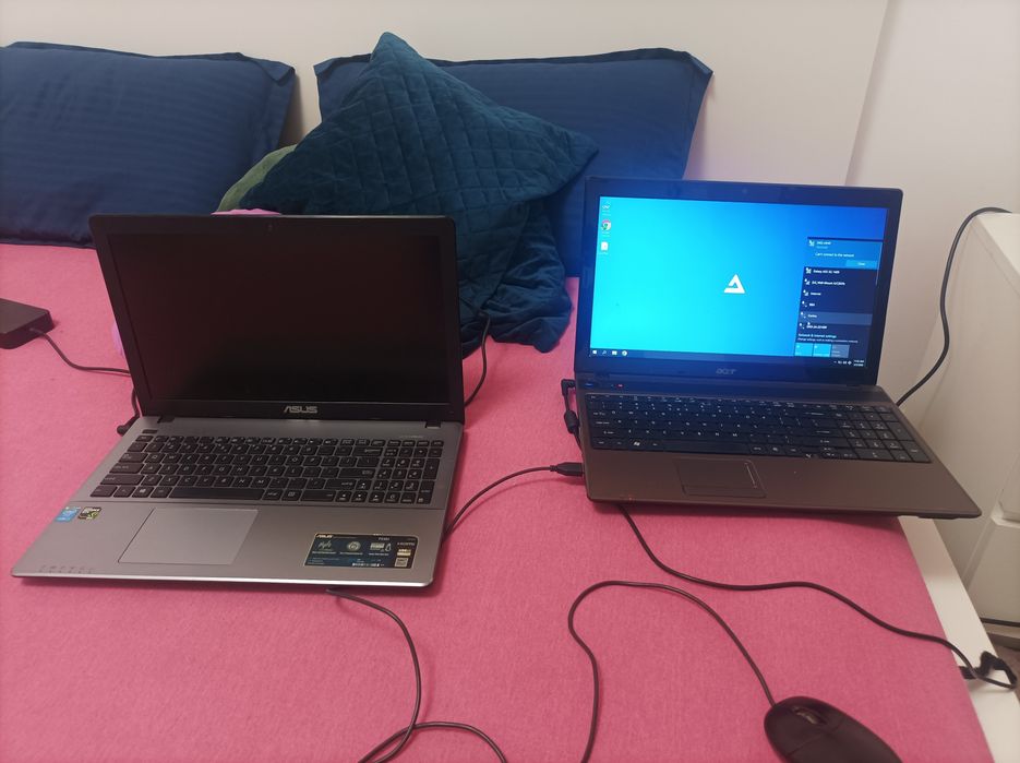 Laptop 2 bucăți i5 și i7