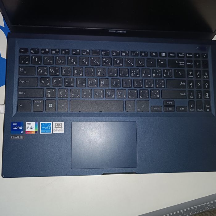 Asus expertbook laptop