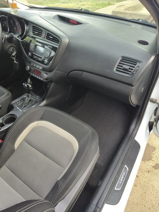 Продам kia ceed 2013