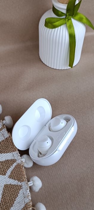 Căști Samsung Galaxy Buds+