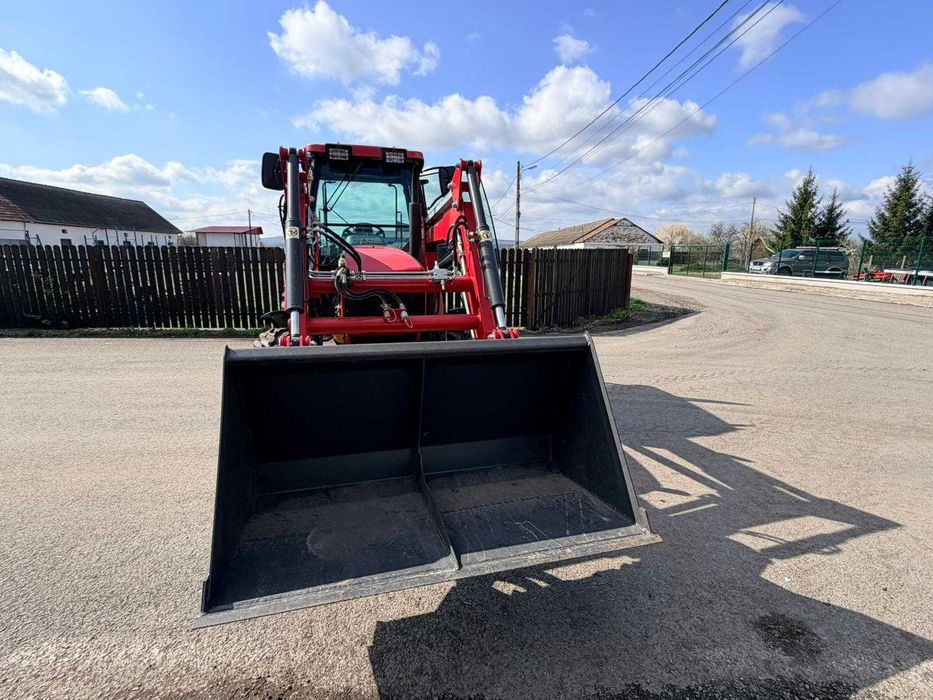 Belarus 422.4  Tractor compact CU ÎNCĂRCĂTOR FRONTAL (METAL TECHNIK MT01)l NOU -ZERO ORE LUCRATE 27 000 euro TVA INCLUS