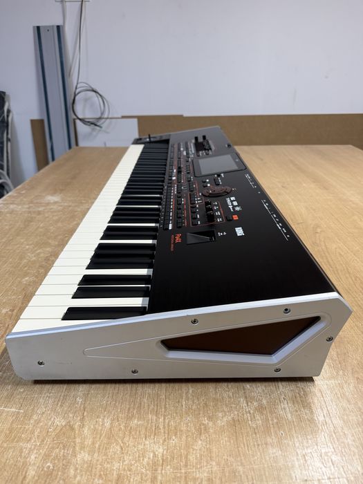 Korg Pa4x 76 International