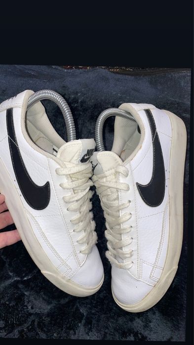 Продам мужские кроссовки