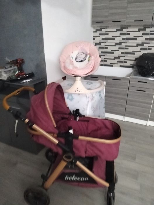 Cărucior +balansoar electric