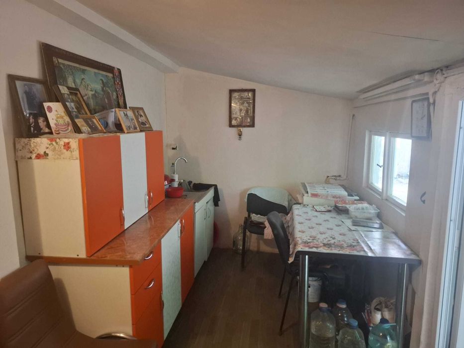 Garsoniera Centru Stradal Toate Utilitatile Bucatarie Separata Pivnita