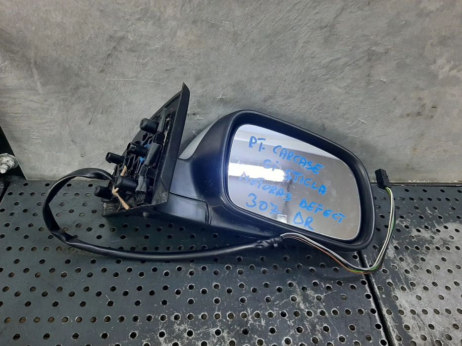 oglinda electrica pentru piese dreapta 6 fire peugeot 307 96577209