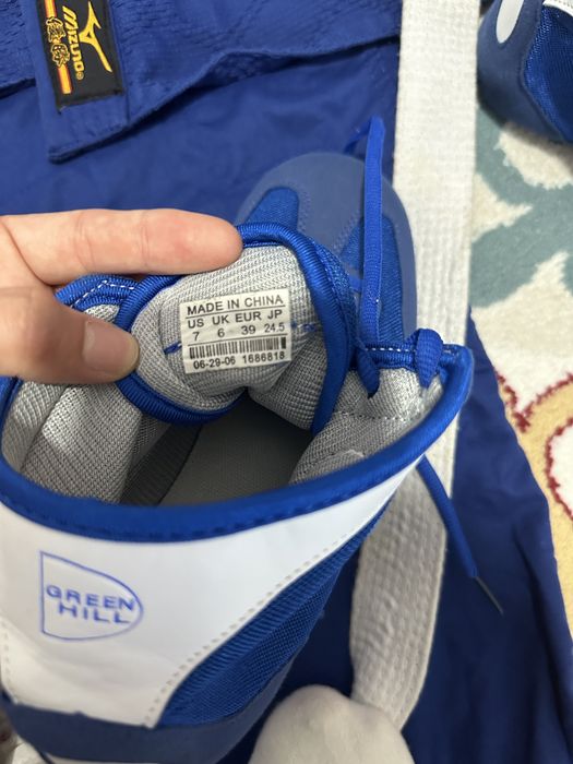 Mizuno (синего цвета), 100% хлопок.