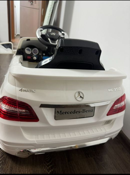 Masinuta electrica pentru copii Mercedes ML350