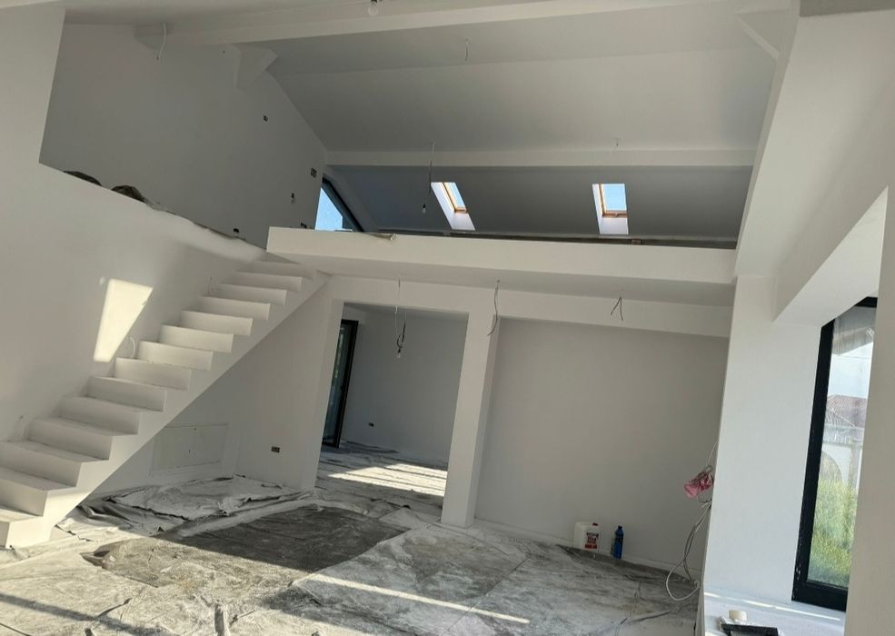 Amenajări interior/ exterior