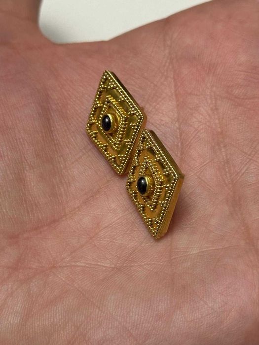 CERCEI AUR 22K + 2 SAFIRE x 0.30CT - Cabochon - Facuti manual - Vintage - 6.7g. - Deosebiti !