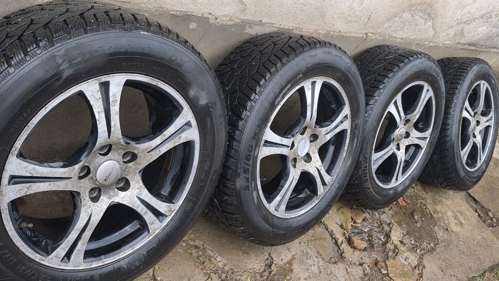 Зимни гуми с джанти 225 60 17 Honda CRV
