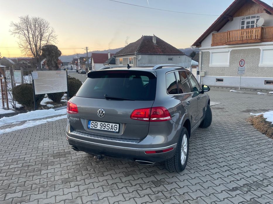 VW Touareg 262 cp