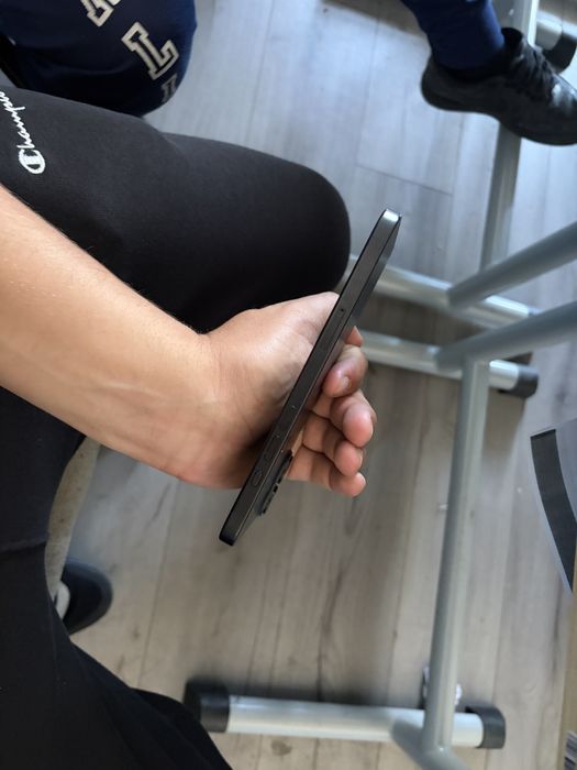 Iphone 16 plus 128 gb  ca nou super bun