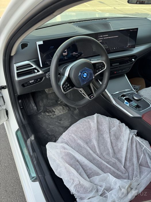 Bmw i3 35l 2026 Yengi