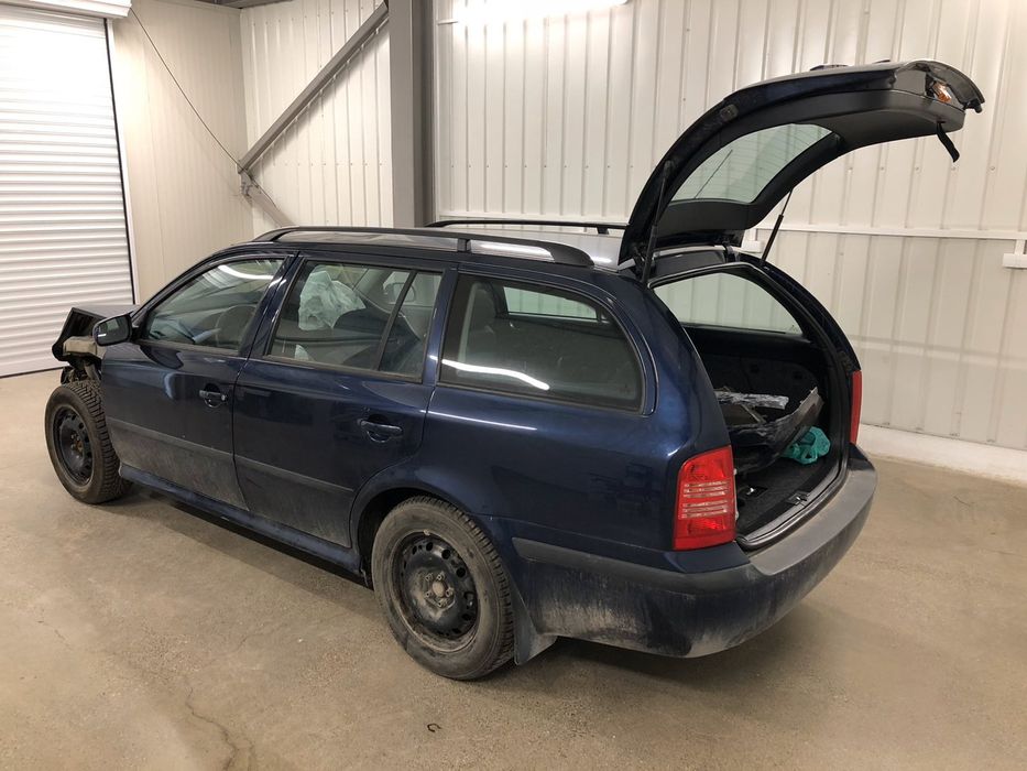 Шкода Октавия на части