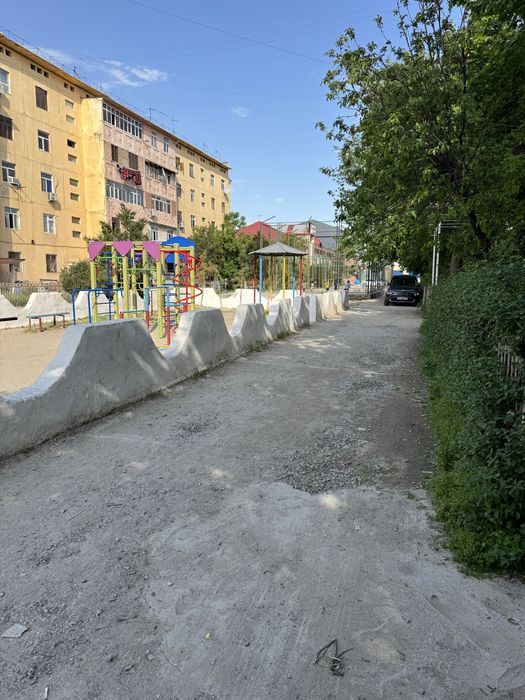 Нефтчилар/Санжарбек Фазоси 4хонали квартира сотилади, СРОЧНО!!