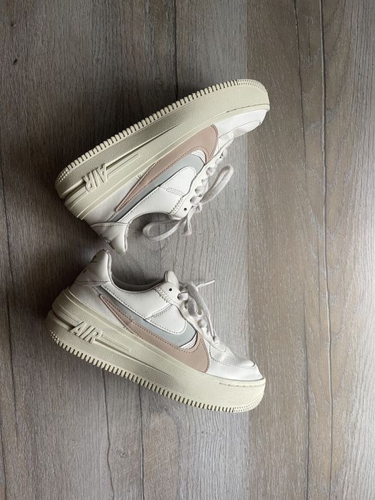 Nike Air Force in stare buna