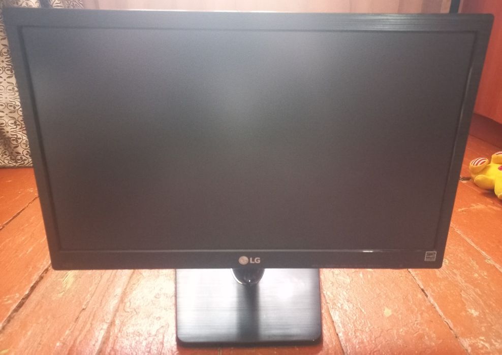 Продам монитор LG