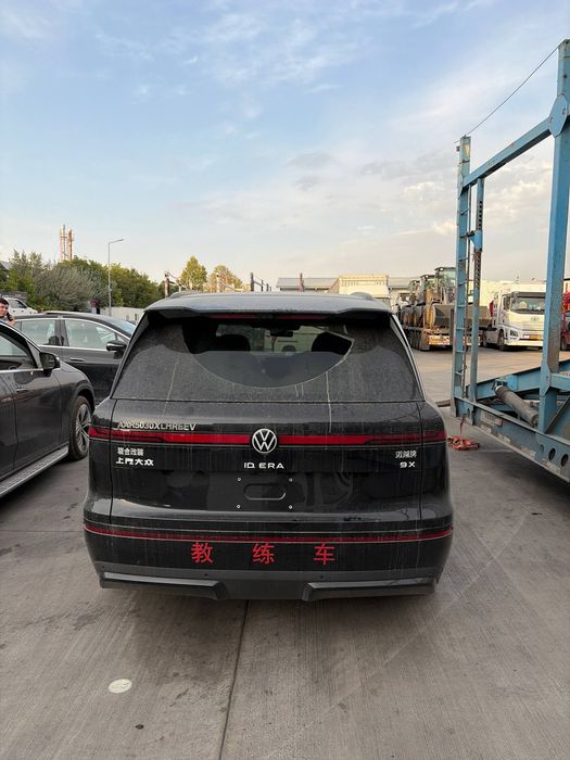 Volkswagen ID ERA 9X