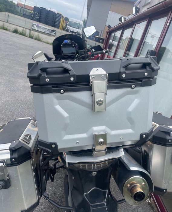 Нов алуминиев куфар топкейс топ каса 45л