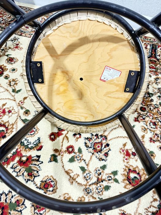 Стол стулья сатылады кухняға!