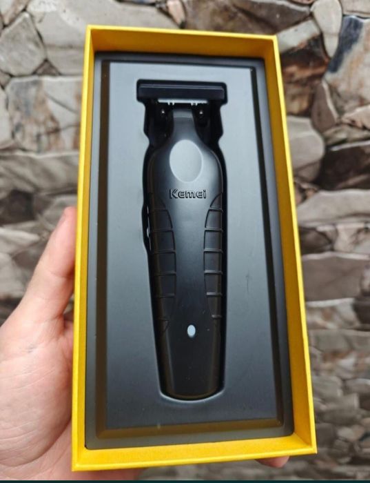 Trimmer Kemei 2299 profesional 0 mm nou sigilat, cel mai bun preț!