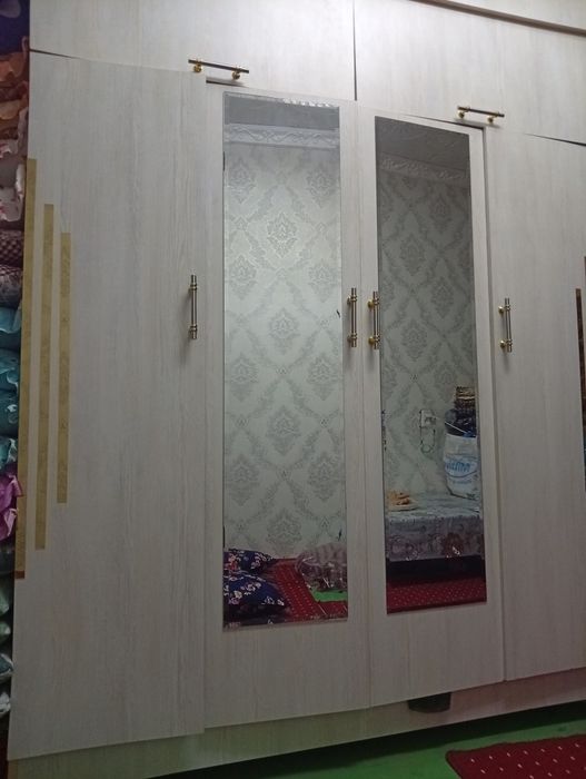 Mebel. Deyarli yangi