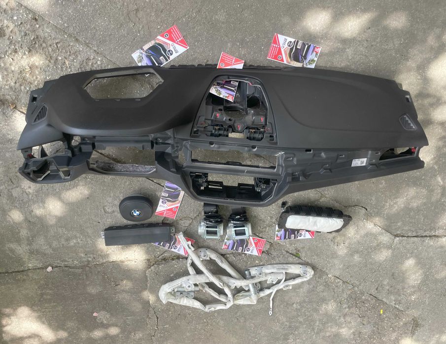 BMW G30 seria 5 - plansa bord HUD - kit airbag - centuri de siguranta