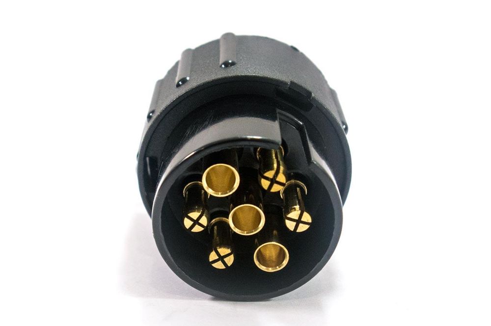 букса ремарке amio, комплект щепсел + гнездо pvc 01258/01256