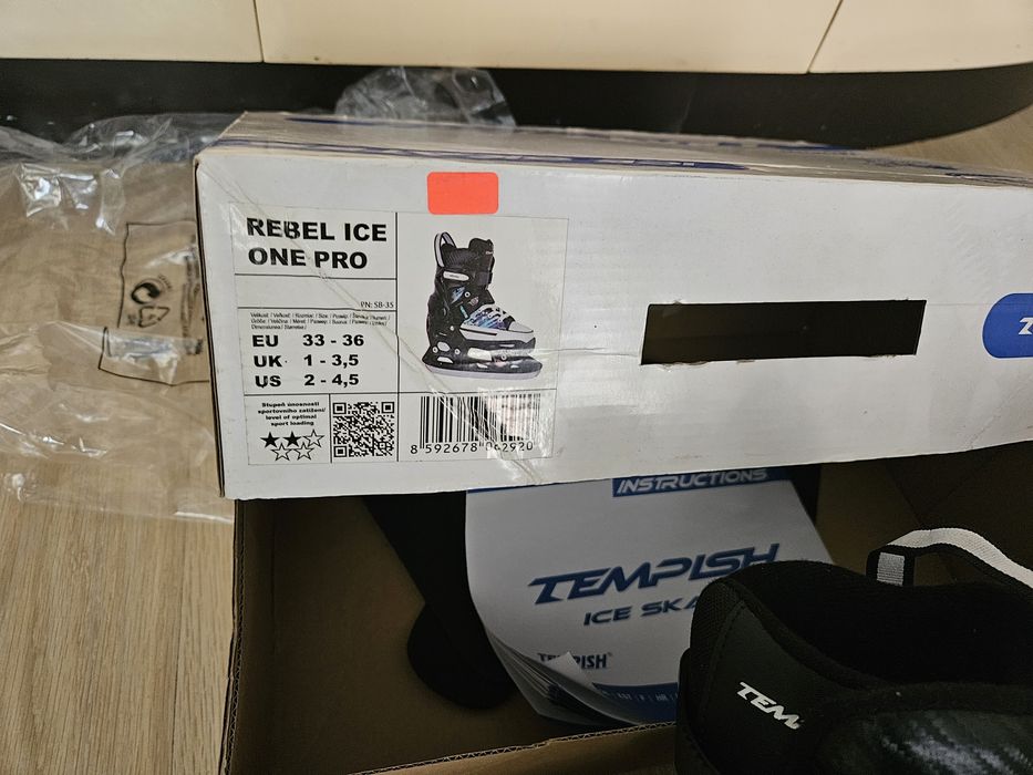 Продавам,хокейни кънки   TEMPISH
