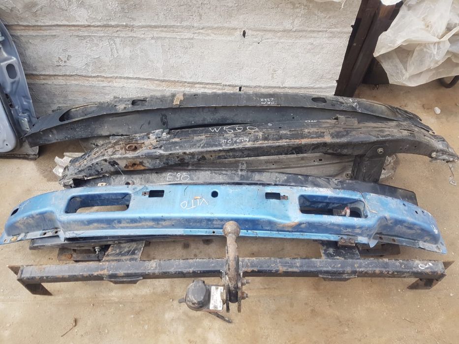 Усилитель бампера.