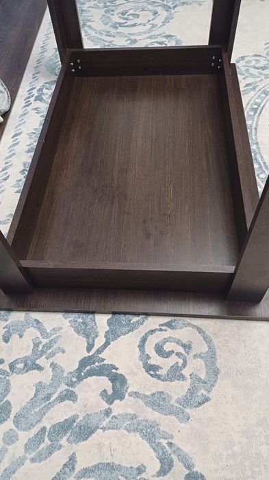 Продам обеденный стол