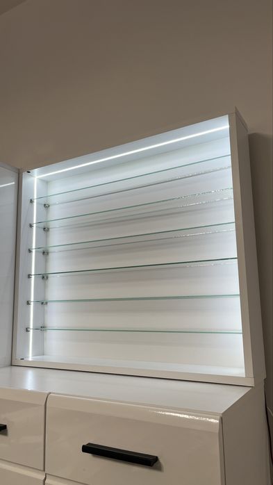 Витрина за колекционерски колички