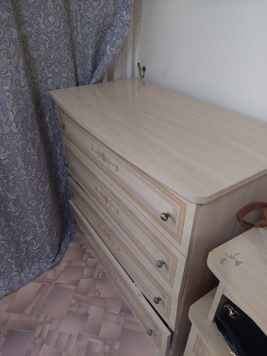 Спальный гарнитур
