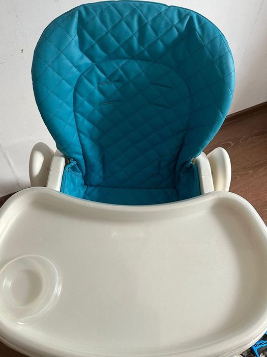 Детский столик  для питания.            .