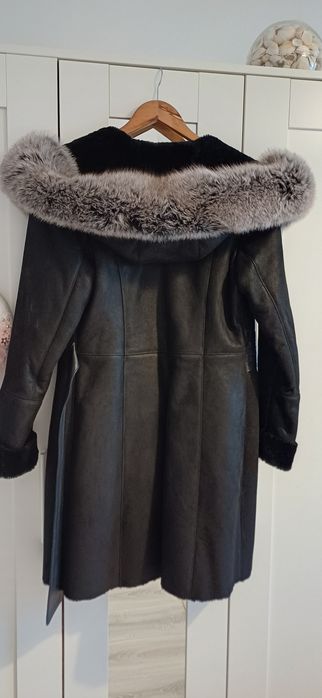 Cojoc din blană de miel cu glugă de vulpe argintie Geronimo