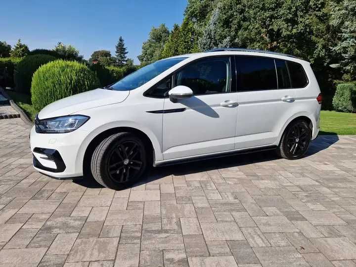 Volkswagen Touran (КАТО НОВА)