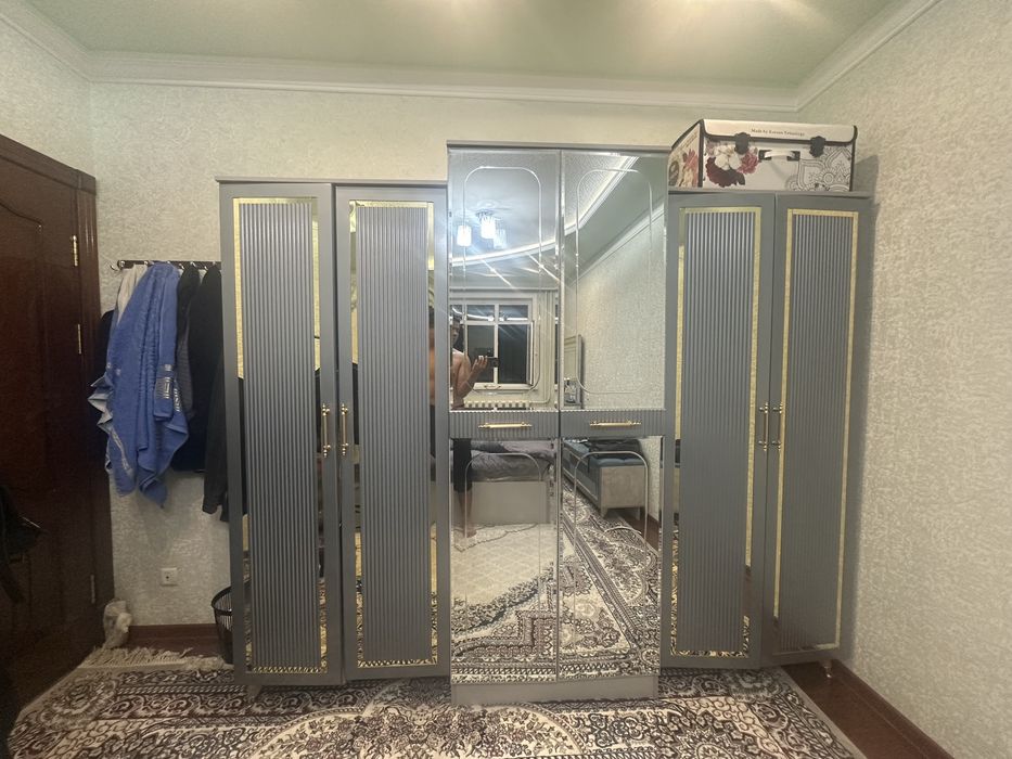 Yotoqxona mebeli nabor kravat shkaf tumbochka 2ta tryumo