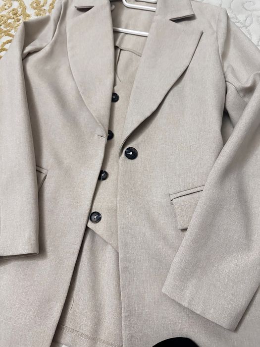 Брючный Костюм-Тройка