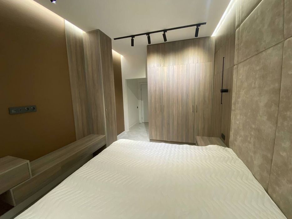 3 х комнатная махтумкули Голден хаус