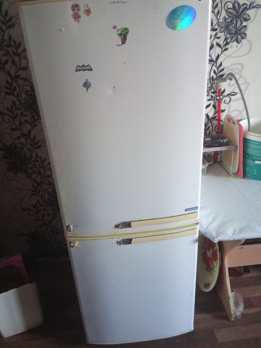 Срочно продам холодильник