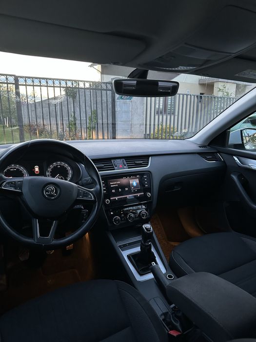 Skoda Octavia / 2020 / Euro 6 / Carplay