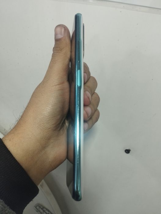 redmi not 10 64 gb ekran org xolati yaxshi bez karopka