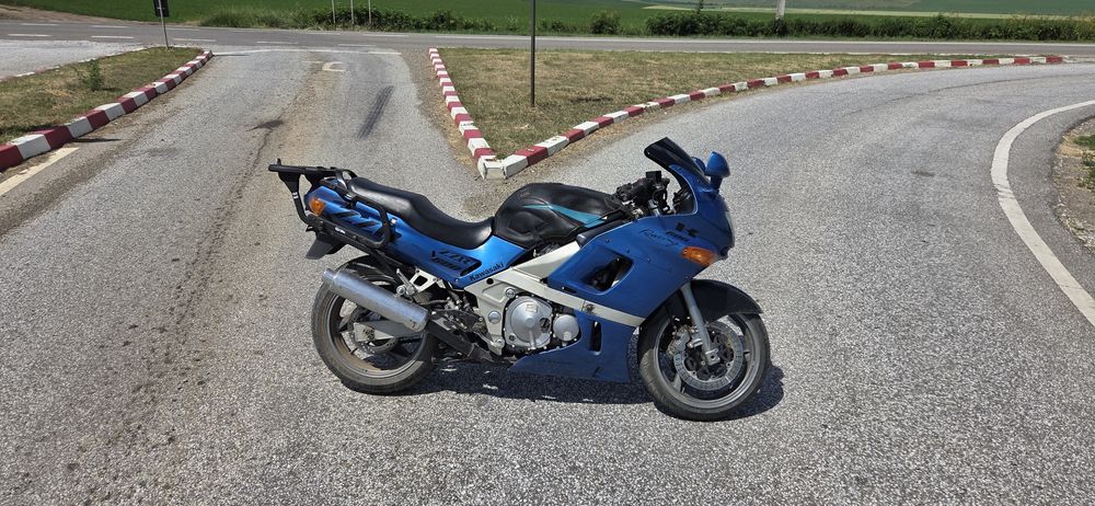 Kawasaki zzr 600