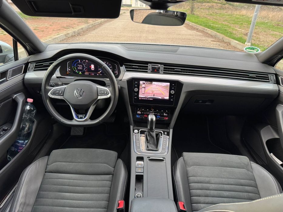 VW Passat GTE Plug in Hybid/Matrix/Virtual/Alcantara/Camera