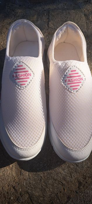 Маратонки номер 36