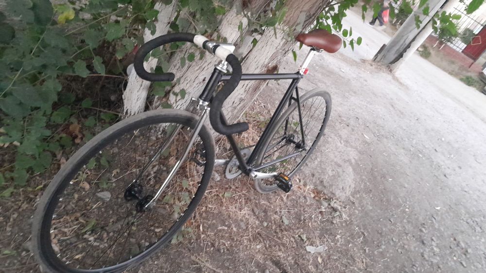 Срочно продаеться фикс новый