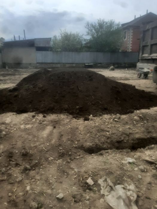 Чернозем шахман хова  сникерс отсев песок щебень доставка Хова 25 тонн